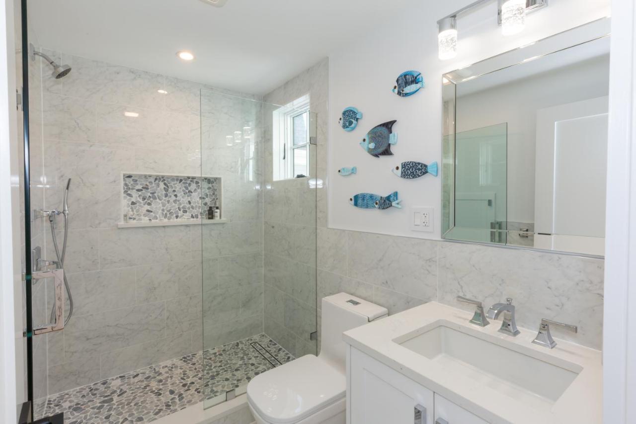 Вилла Luxury Oceanfront Bayside Jewel Куинси Экстерьер фото